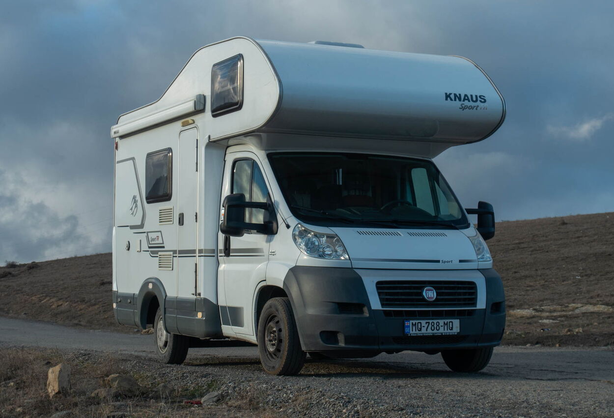 Wohnmobil "Mr. Sporty" - Wohnmobil mieten Georgien